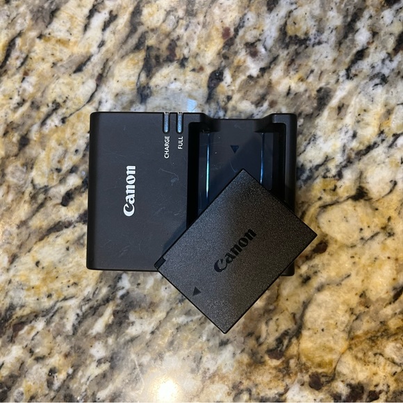 Canon EOS Rebel T100 - Picture 6 of 8